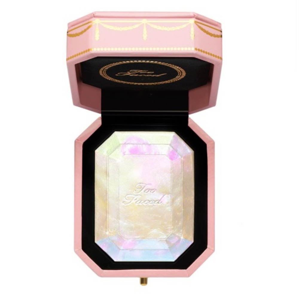 Too Faced Diamond Light pressed powder highlighter